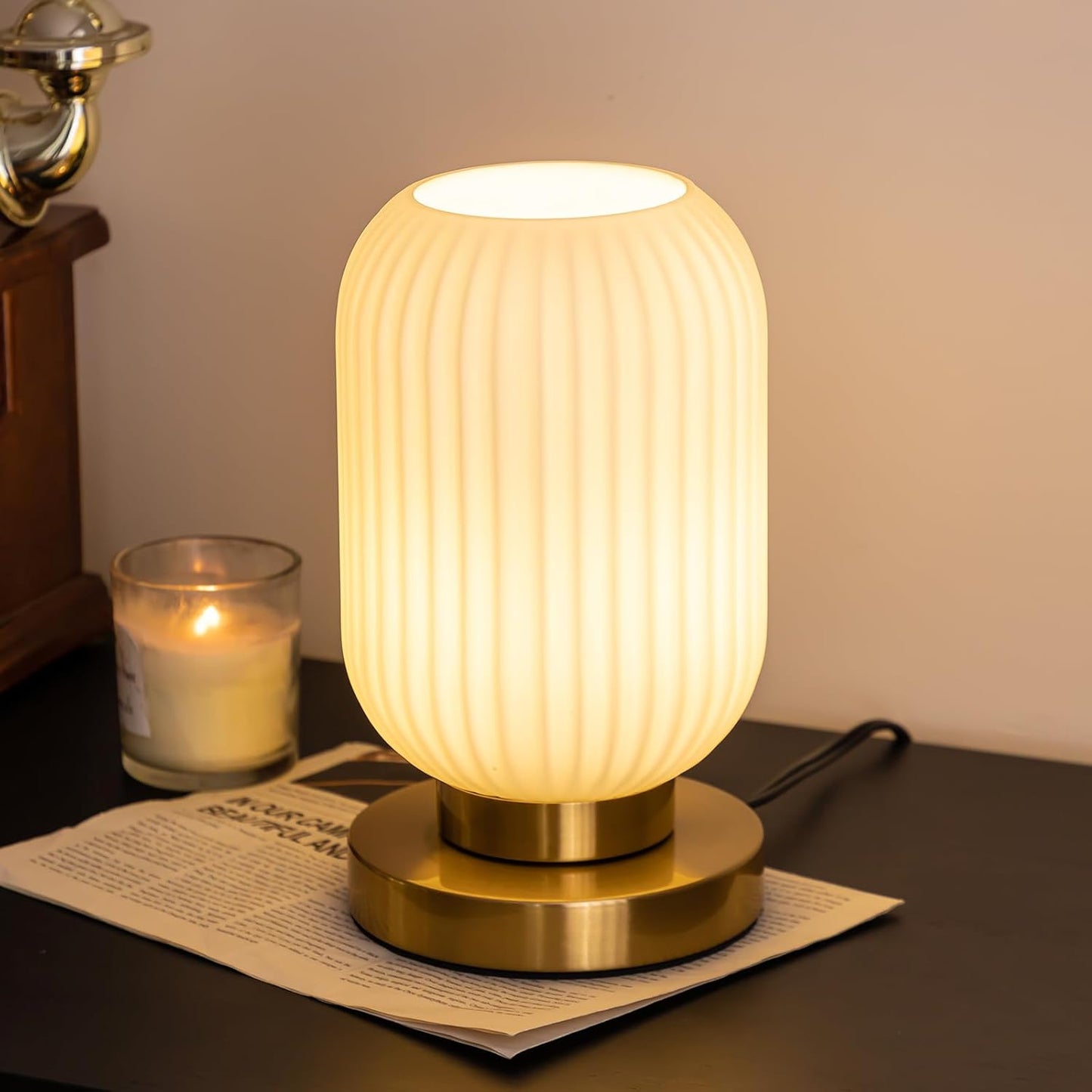 Mid Century Ribbed Glass Shade Table Lamp