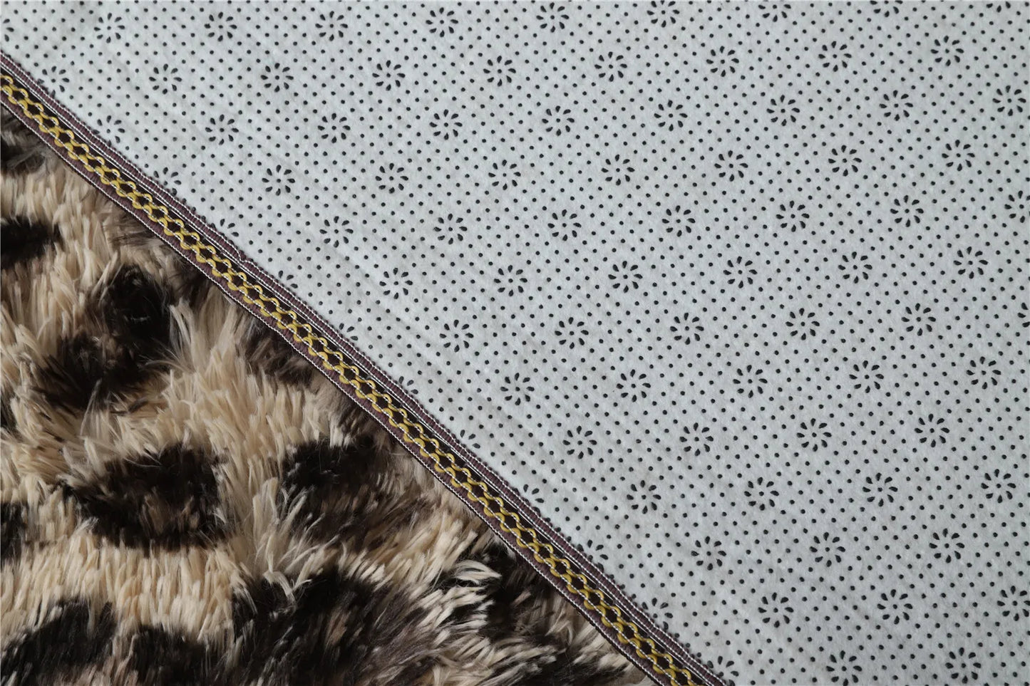 Wilton Shag Area Rug