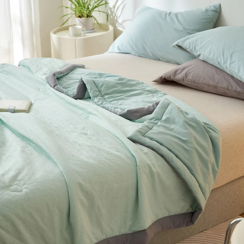 CoolBreeze Comfort Quilt