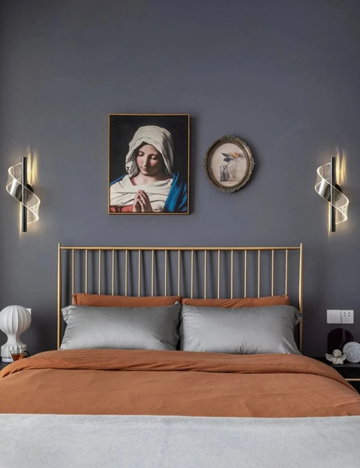 Nordic Gold LED Wall Sconce