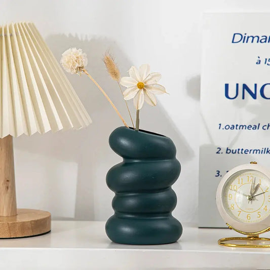 Spiral White Vase - Decorstly