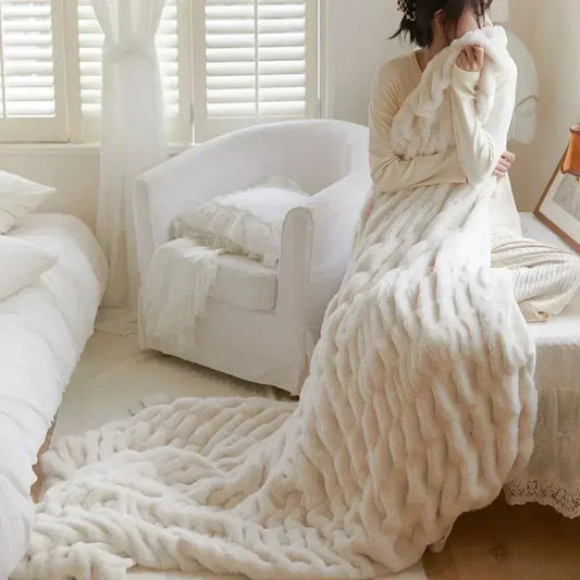 Faux Fur Throw - Decorstly