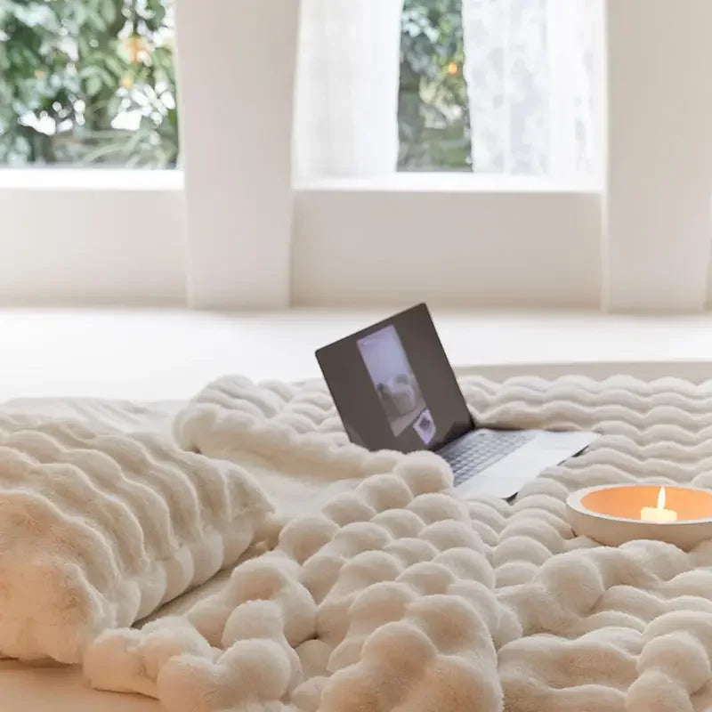 Tuscan Fur Warm Blanket