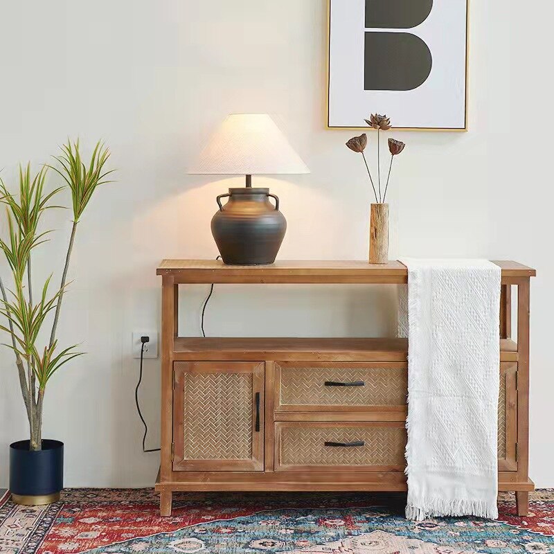 tabletop lamp