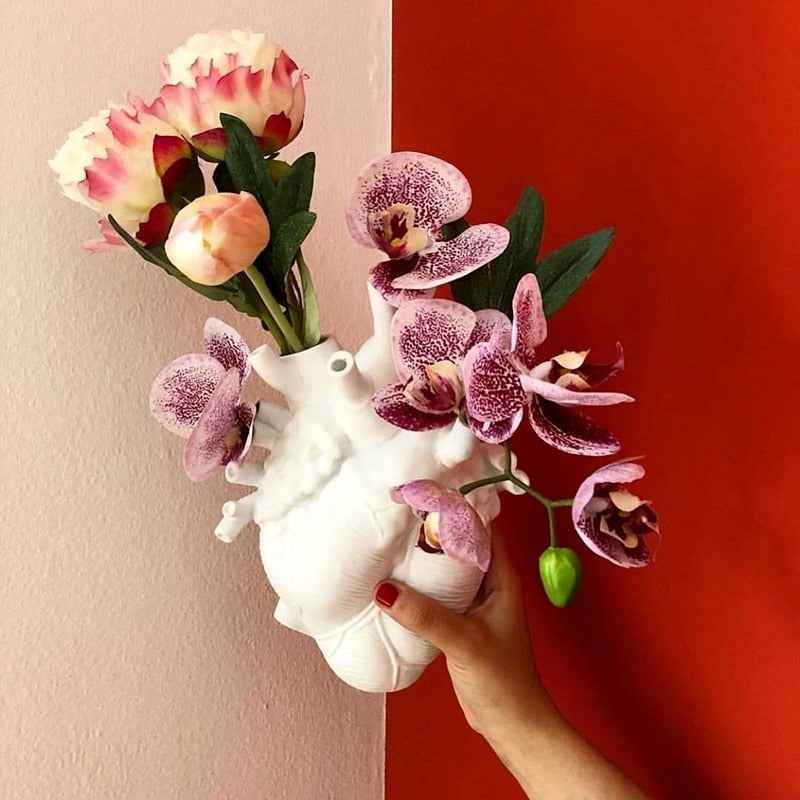 beautiful vase art for flowers