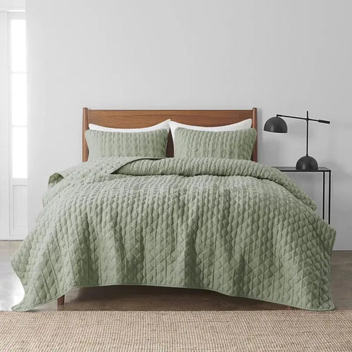 Quilts & Comforters