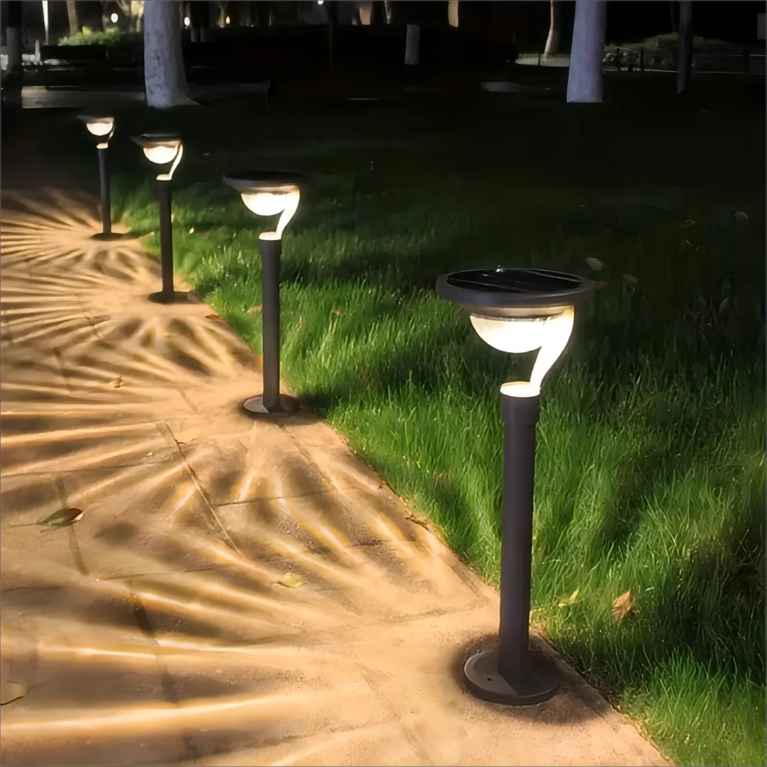 Super Bright Solar Lawn Lamp