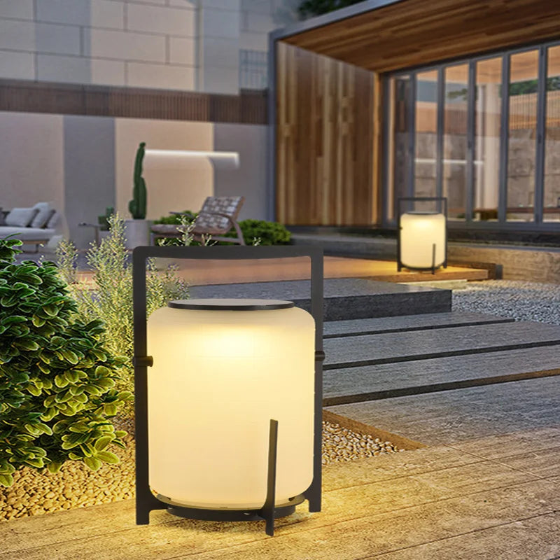 Minimalist Outdoor Lawn Light