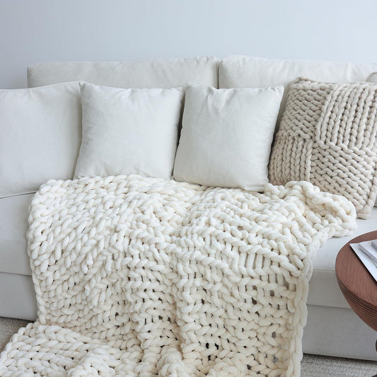 Thick Knitted Throw Blanket