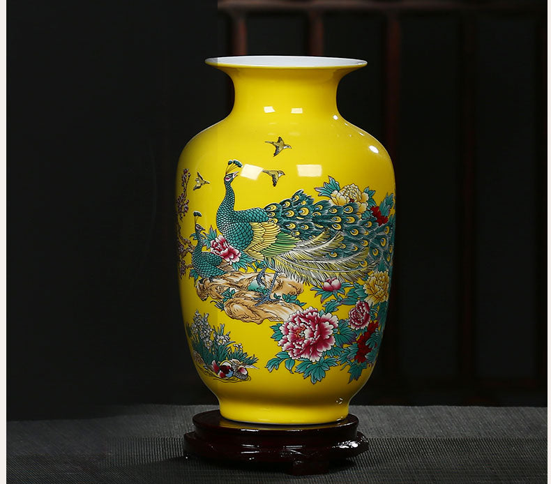 Our Vase is a graceful with high quality of cermaic.