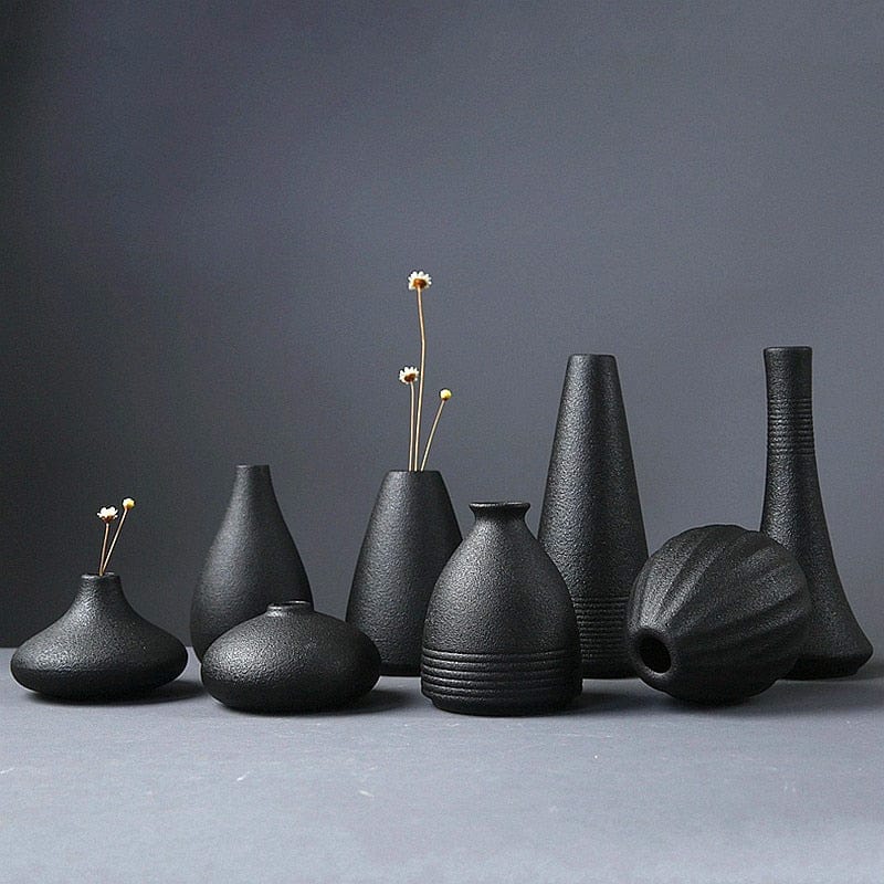 Matte Black Ceramic Vase - Decorstly