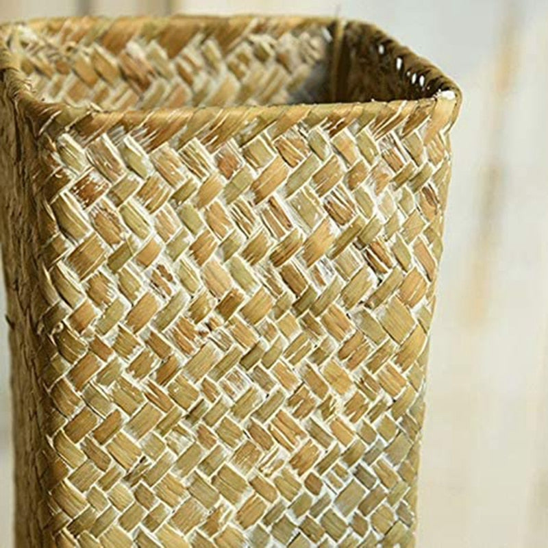 bamboo straw vase