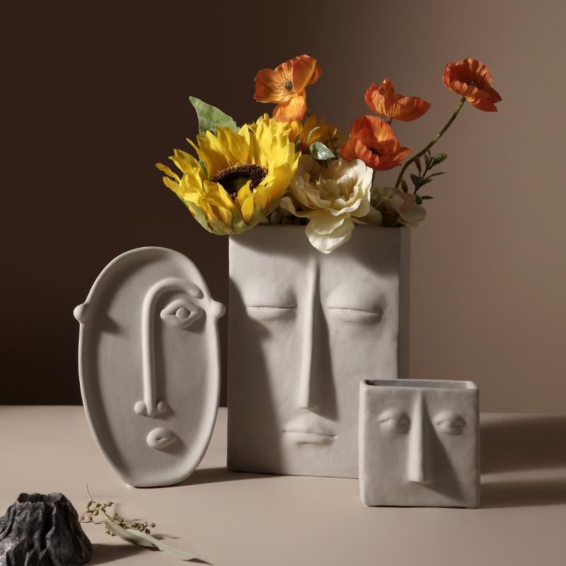 alt image 2 for Minimalist Face Vases