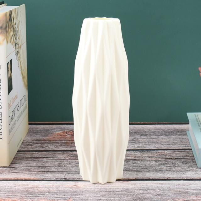 white Plastic Flower Vase 